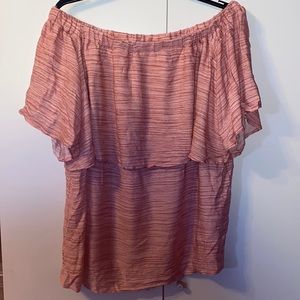 ✨Off Shoulder Flounce Top✨